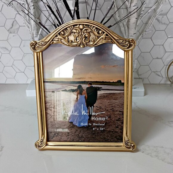 NEW! EXQUISITE NICOLE MILLER  8" x 10" PHOTO Picture FRAME - Picture 1 of 4